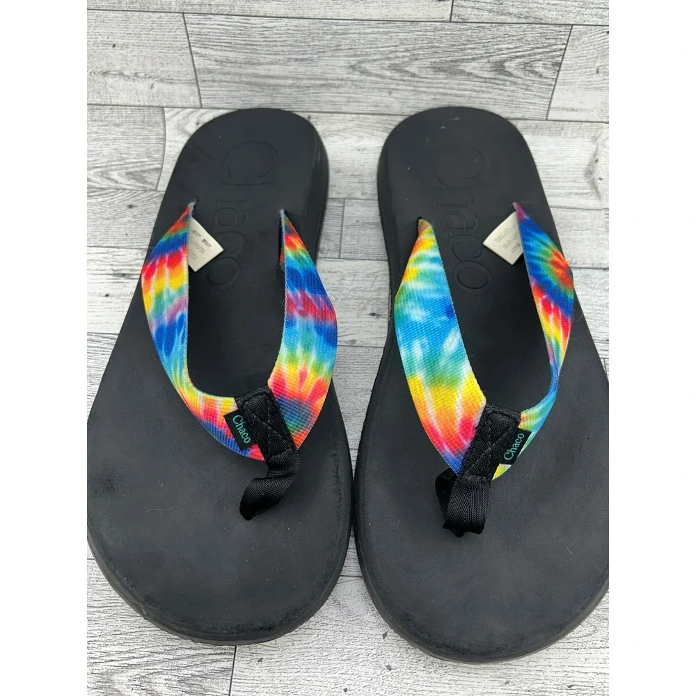 Chaco Chillos Flip Flops Men Sz 10 Black Tie Dye‎ Rainbow Straps Sandals J108035
